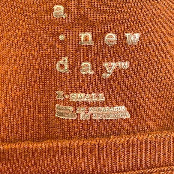 A New Day Womens Long Sleeve Rust Top Modal Blend Fitted Solid X-Small Pre-Owned - Picture 5 of 6